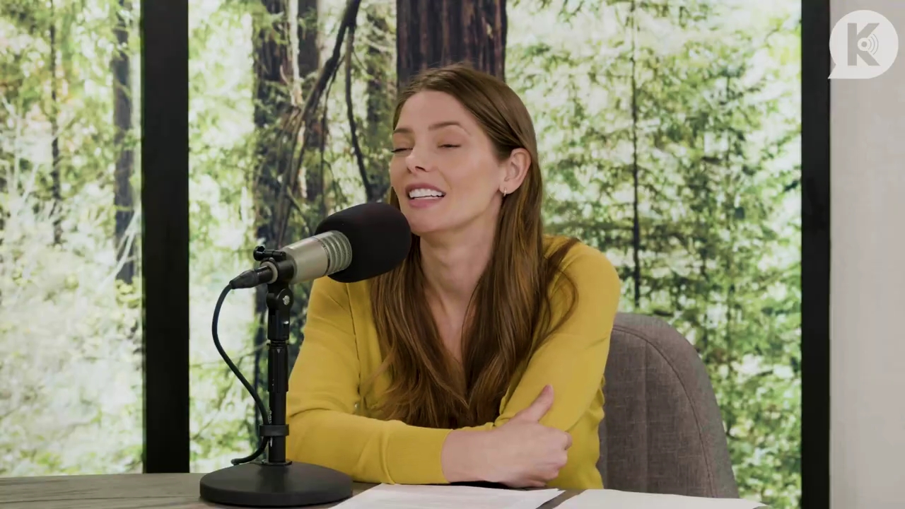 Ashley-Greene-dot-nl_TheTwilightEffect-Aflevering7NewMoonRewatchPart2of3-1460.jpg Ashley-Greene-dot-nl_TheTwilightEffect-Aflevering7NewMoonRewatchPart2of3-1460.jpg