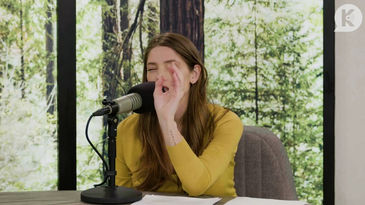 Ashley-Greene-dot-nl_TheTwilightEffect-Aflevering7NewMoonRewatchPart2of3-1483.jpg Ashley-Greene-dot-nl_TheTwilightEffect-Aflevering7NewMoonRewatchPart2of3-1483.jpg