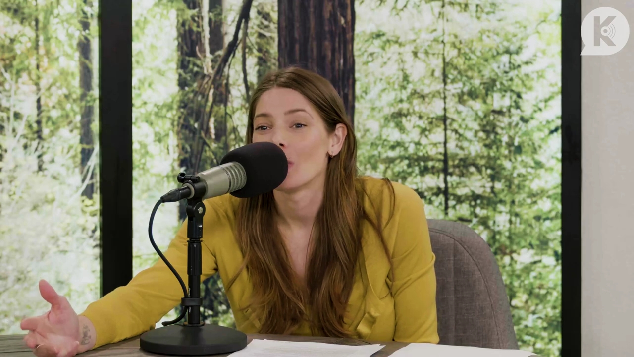 Ashley-Greene-dot-nl_TheTwilightEffect-Aflevering7NewMoonRewatchPart2of3-1535.jpg Ashley-Greene-dot-nl_TheTwilightEffect-Aflevering7NewMoonRewatchPart2of3-1535.jpg