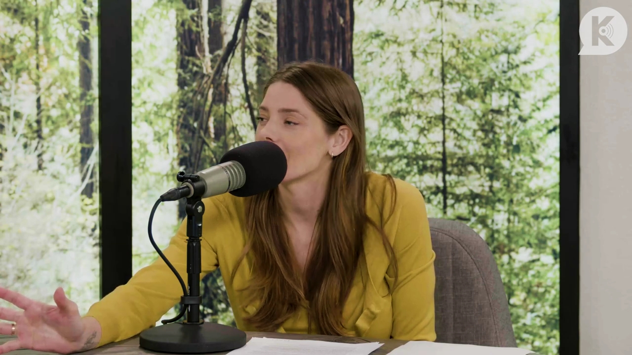 Ashley-Greene-dot-nl_TheTwilightEffect-Aflevering7NewMoonRewatchPart2of3-1547.jpg Ashley-Greene-dot-nl_TheTwilightEffect-Aflevering7NewMoonRewatchPart2of3-1547.jpg