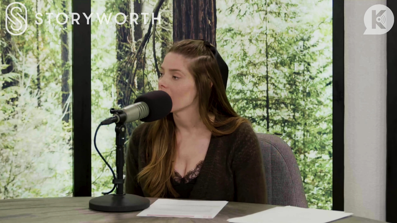 Ashley-Greene-dot-nl_TheTwilightEffect-Aflevering7NewMoonRewatchPart2of3-1613.jpg Ashley-Greene-dot-nl_TheTwilightEffect-Aflevering7NewMoonRewatchPart2of3-1613.jpg