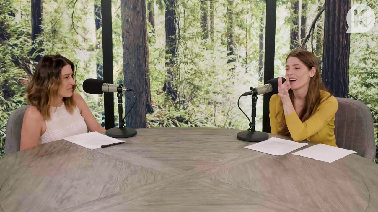 Ashley-Greene-dot-nl_TheTwilightEffect-Aflevering7NewMoonRewatchPart2of3-1705.jpg Ashley-Greene-dot-nl_TheTwilightEffect-Aflevering7NewMoonRewatchPart2of3-1705.jpg