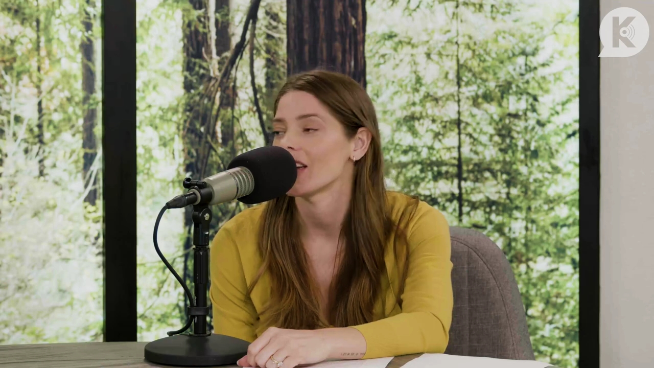 Ashley-Greene-dot-nl_TheTwilightEffect-Aflevering7NewMoonRewatchPart2of3-1760.jpg Ashley-Greene-dot-nl_TheTwilightEffect-Aflevering7NewMoonRewatchPart2of3-1760.jpg