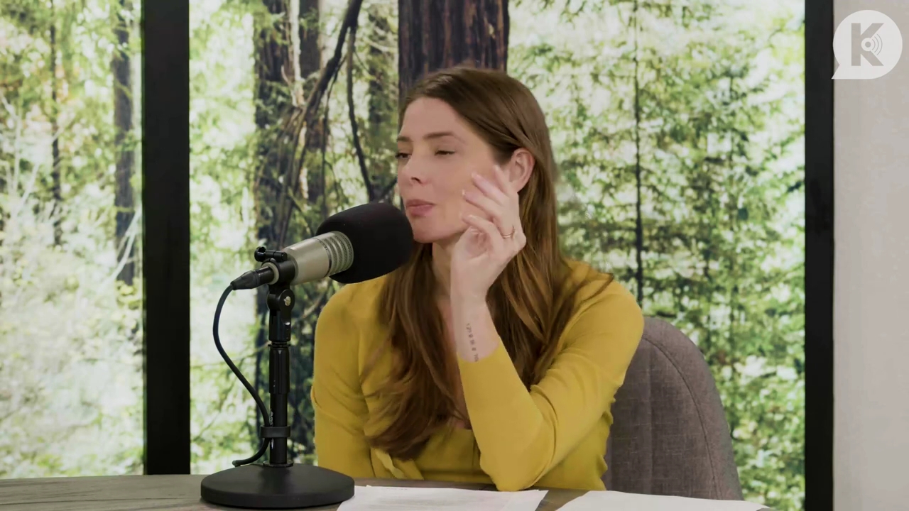 Ashley-Greene-dot-nl_TheTwilightEffect-Aflevering7NewMoonRewatchPart2of3-1767.jpg Ashley-Greene-dot-nl_TheTwilightEffect-Aflevering7NewMoonRewatchPart2of3-1767.jpg