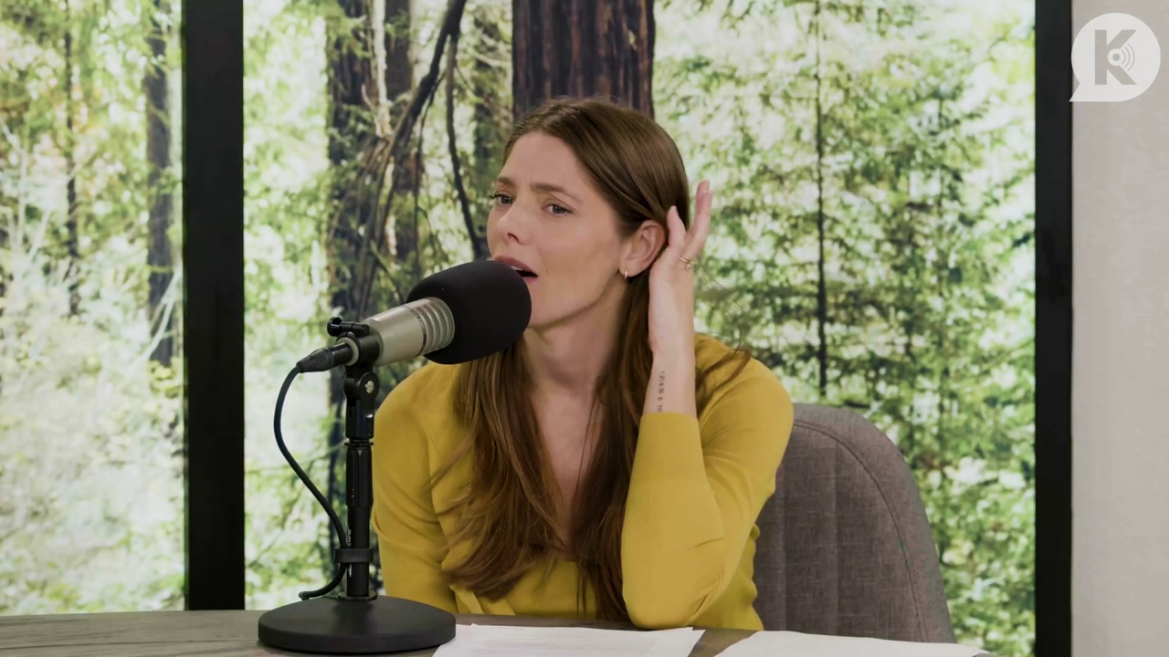 Ashley-Greene-dot-nl_TheTwilightEffect-Aflevering7NewMoonRewatchPart2of3-1775.jpg Ashley-Greene-dot-nl_TheTwilightEffect-Aflevering7NewMoonRewatchPart2of3-1775.jpg