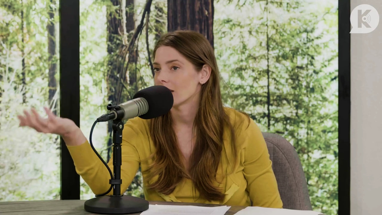 Ashley-Greene-dot-nl_TheTwilightEffect-Aflevering7NewMoonRewatchPart2of3-1847.jpg Ashley-Greene-dot-nl_TheTwilightEffect-Aflevering7NewMoonRewatchPart2of3-1847.jpg