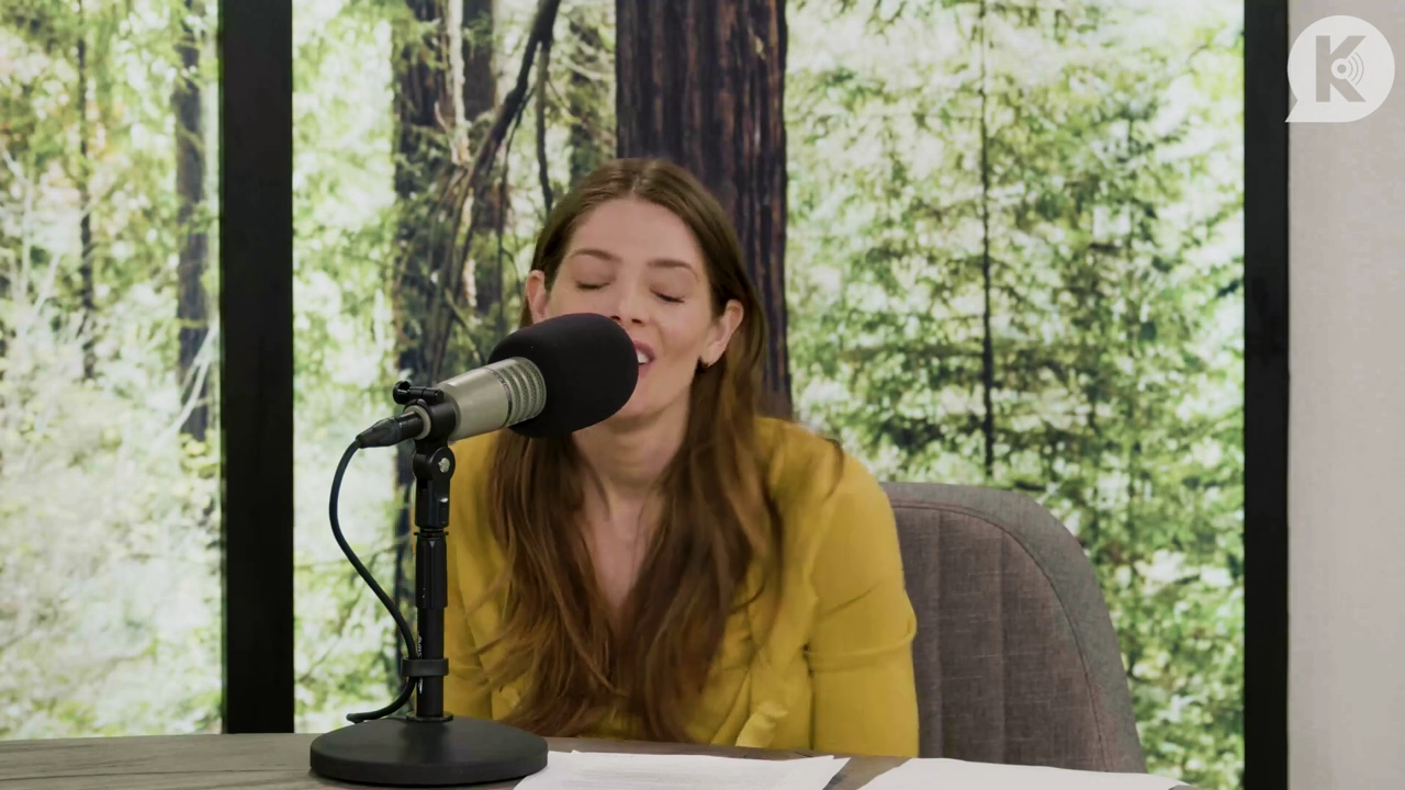 Ashley-Greene-dot-nl_TheTwilightEffect-Aflevering7NewMoonRewatchPart2of3-1858.jpg Ashley-Greene-dot-nl_TheTwilightEffect-Aflevering7NewMoonRewatchPart2of3-1858.jpg