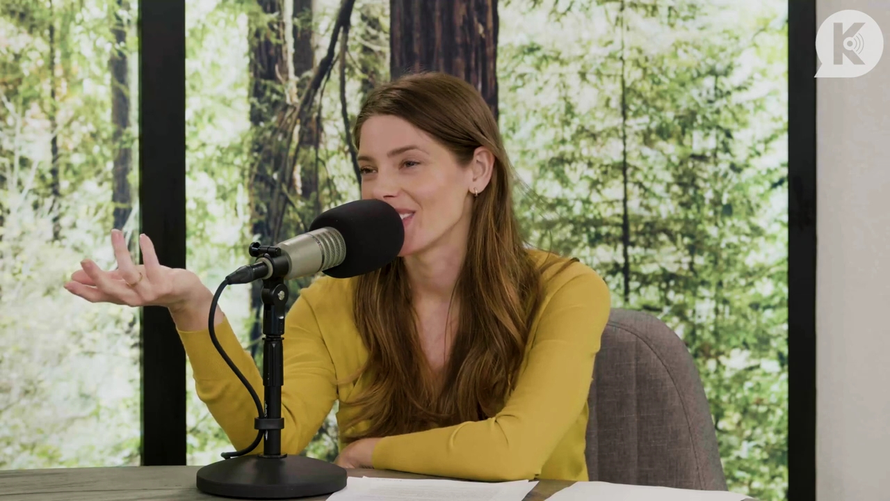 Ashley-Greene-dot-nl_TheTwilightEffect-Aflevering7NewMoonRewatchPart2of3-1932.jpg Ashley-Greene-dot-nl_TheTwilightEffect-Aflevering7NewMoonRewatchPart2of3-1932.jpg