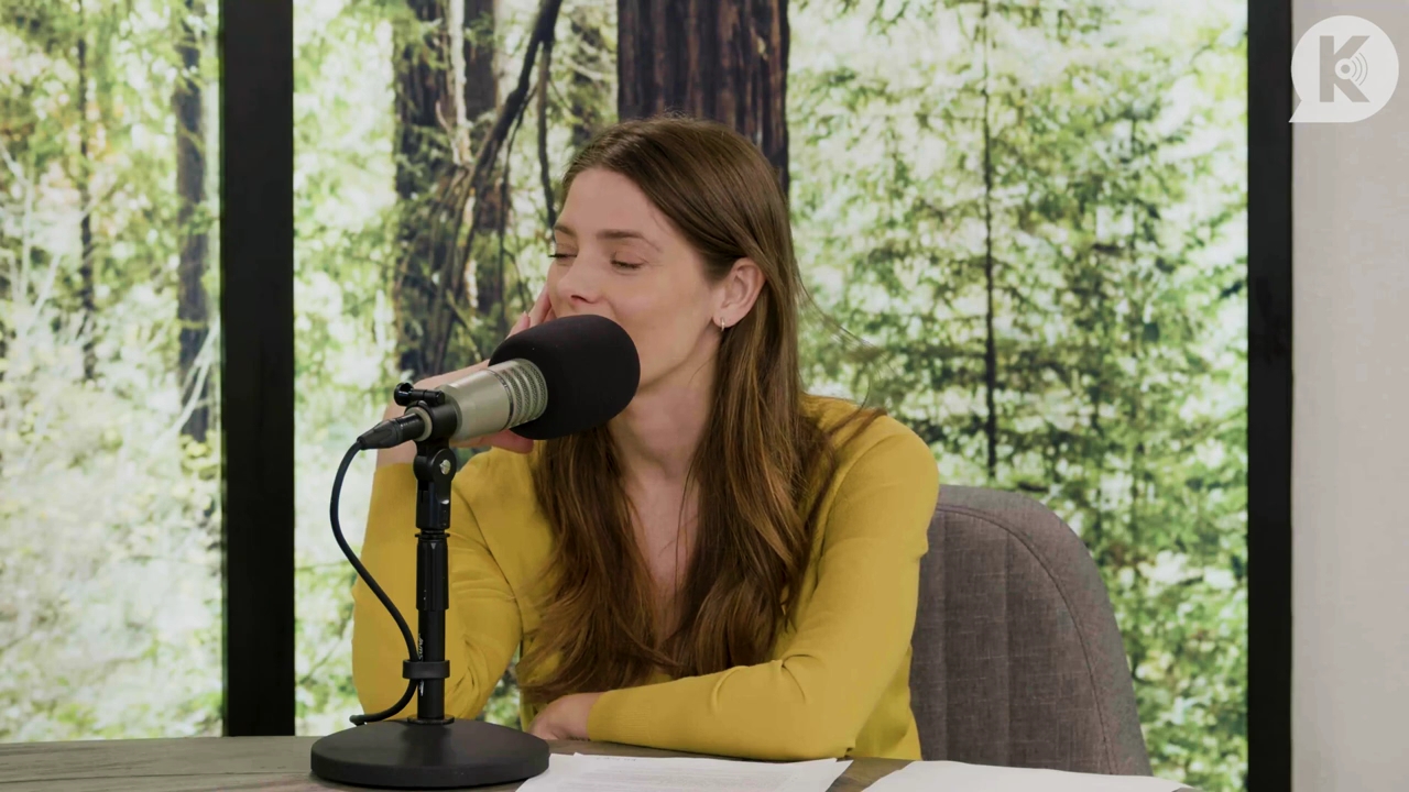 Ashley-Greene-dot-nl_TheTwilightEffect-Aflevering7NewMoonRewatchPart2of3-1941.jpg Ashley-Greene-dot-nl_TheTwilightEffect-Aflevering7NewMoonRewatchPart2of3-1941.jpg