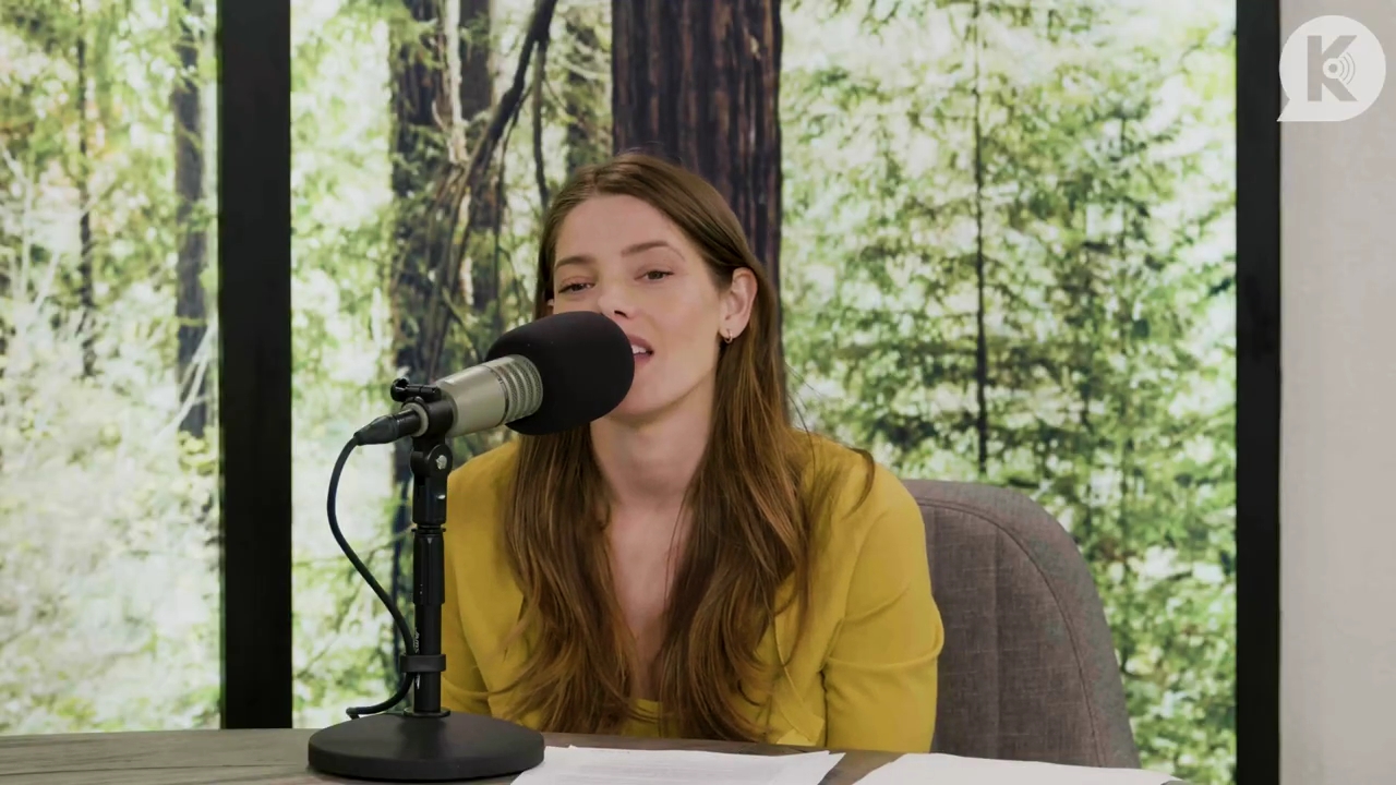 Ashley-Greene-dot-nl_TheTwilightEffect-Aflevering7NewMoonRewatchPart2of3-1953.jpg Ashley-Greene-dot-nl_TheTwilightEffect-Aflevering7NewMoonRewatchPart2of3-1953.jpg