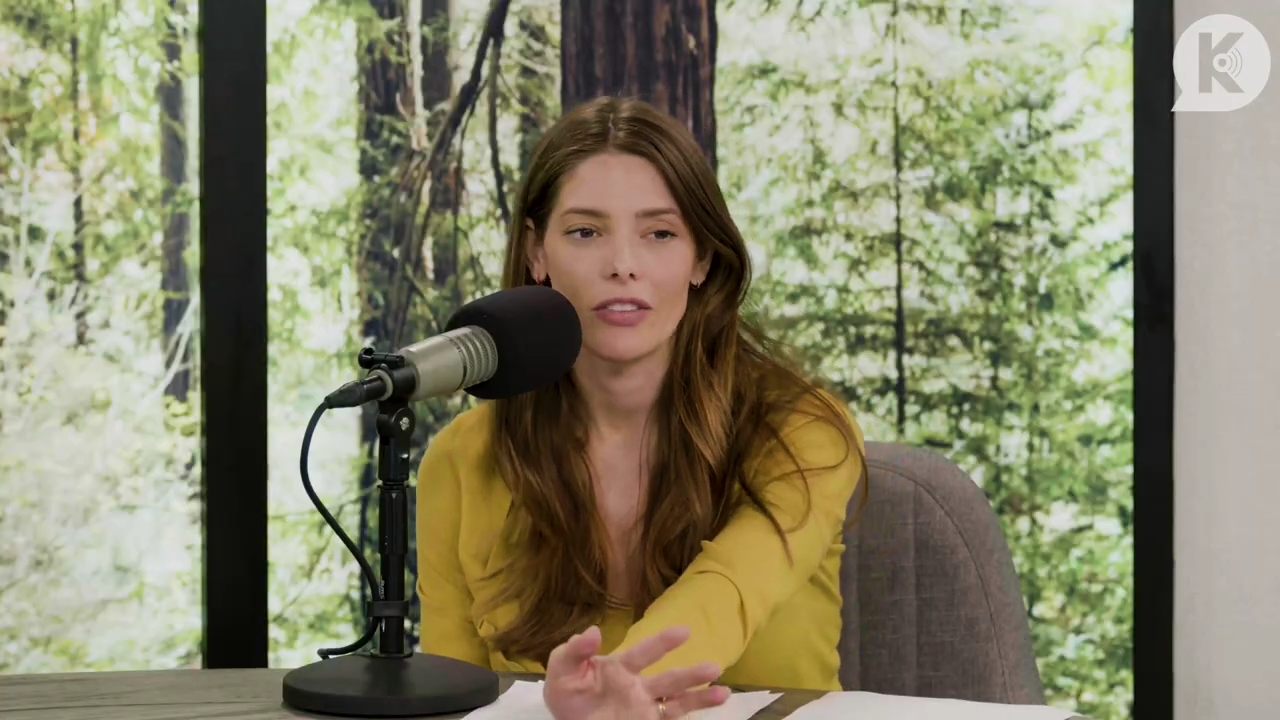 Ashley-Greene-dot-nl_TheTwilightEffect-Aflevering7NewMoonRewatchPart2of3-1991.jpg Ashley-Greene-dot-nl_TheTwilightEffect-Aflevering7NewMoonRewatchPart2of3-1991.jpg