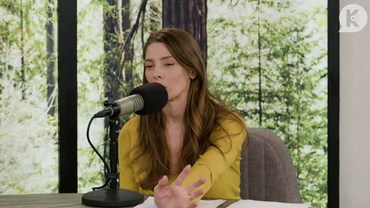 Ashley-Greene-dot-nl_TheTwilightEffect-Aflevering7NewMoonRewatchPart2of3-1992.jpg Ashley-Greene-dot-nl_TheTwilightEffect-Aflevering7NewMoonRewatchPart2of3-1992.jpg