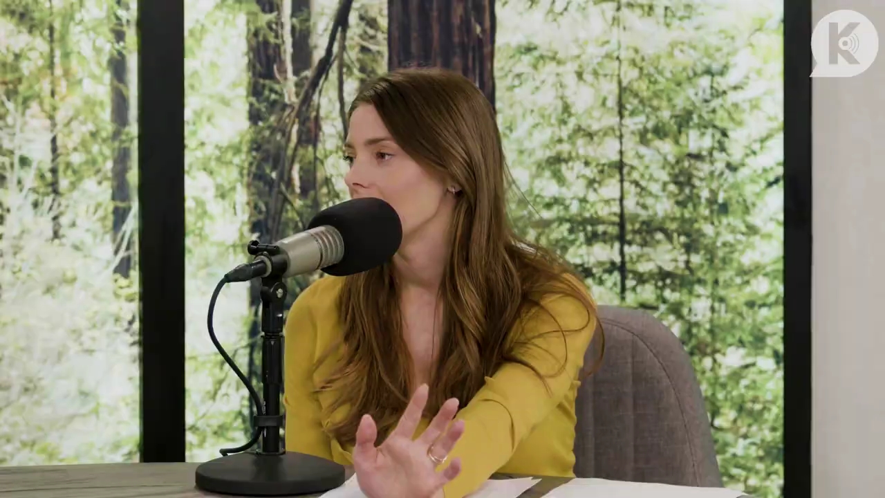 Ashley-Greene-dot-nl_TheTwilightEffect-Aflevering7NewMoonRewatchPart2of3-1994.jpg Ashley-Greene-dot-nl_TheTwilightEffect-Aflevering7NewMoonRewatchPart2of3-1994.jpg