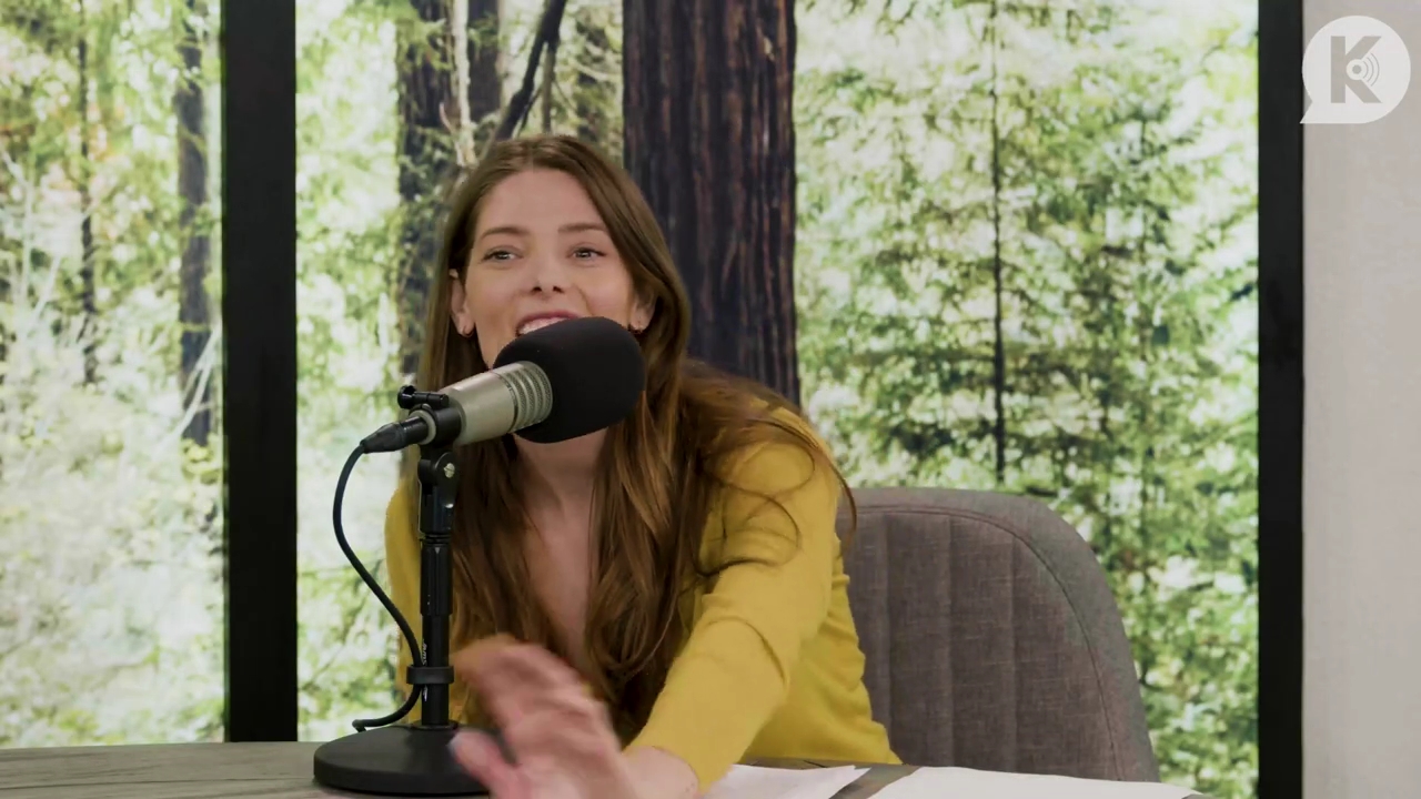 Ashley-Greene-dot-nl_TheTwilightEffect-Aflevering7NewMoonRewatchPart2of3-1997.jpg Ashley-Greene-dot-nl_TheTwilightEffect-Aflevering7NewMoonRewatchPart2of3-1997.jpg