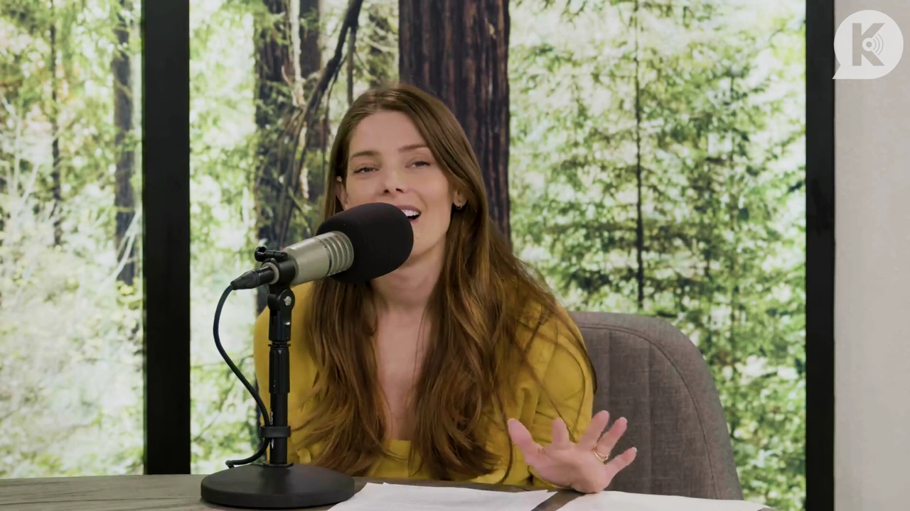 Ashley-Greene-dot-nl_TheTwilightEffect-Aflevering7NewMoonRewatchPart2of3-2002.jpg Ashley-Greene-dot-nl_TheTwilightEffect-Aflevering7NewMoonRewatchPart2of3-2002.jpg