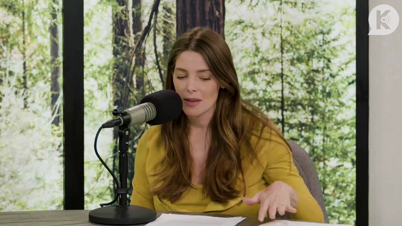 Ashley-Greene-dot-nl_TheTwilightEffect-Aflevering7NewMoonRewatchPart2of3-2007.jpg Ashley-Greene-dot-nl_TheTwilightEffect-Aflevering7NewMoonRewatchPart2of3-2007.jpg