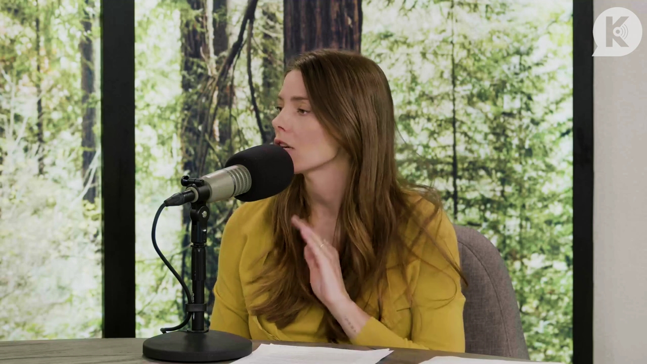 Ashley-Greene-dot-nl_TheTwilightEffect-Aflevering7NewMoonRewatchPart2of3-2019.jpg Ashley-Greene-dot-nl_TheTwilightEffect-Aflevering7NewMoonRewatchPart2of3-2019.jpg