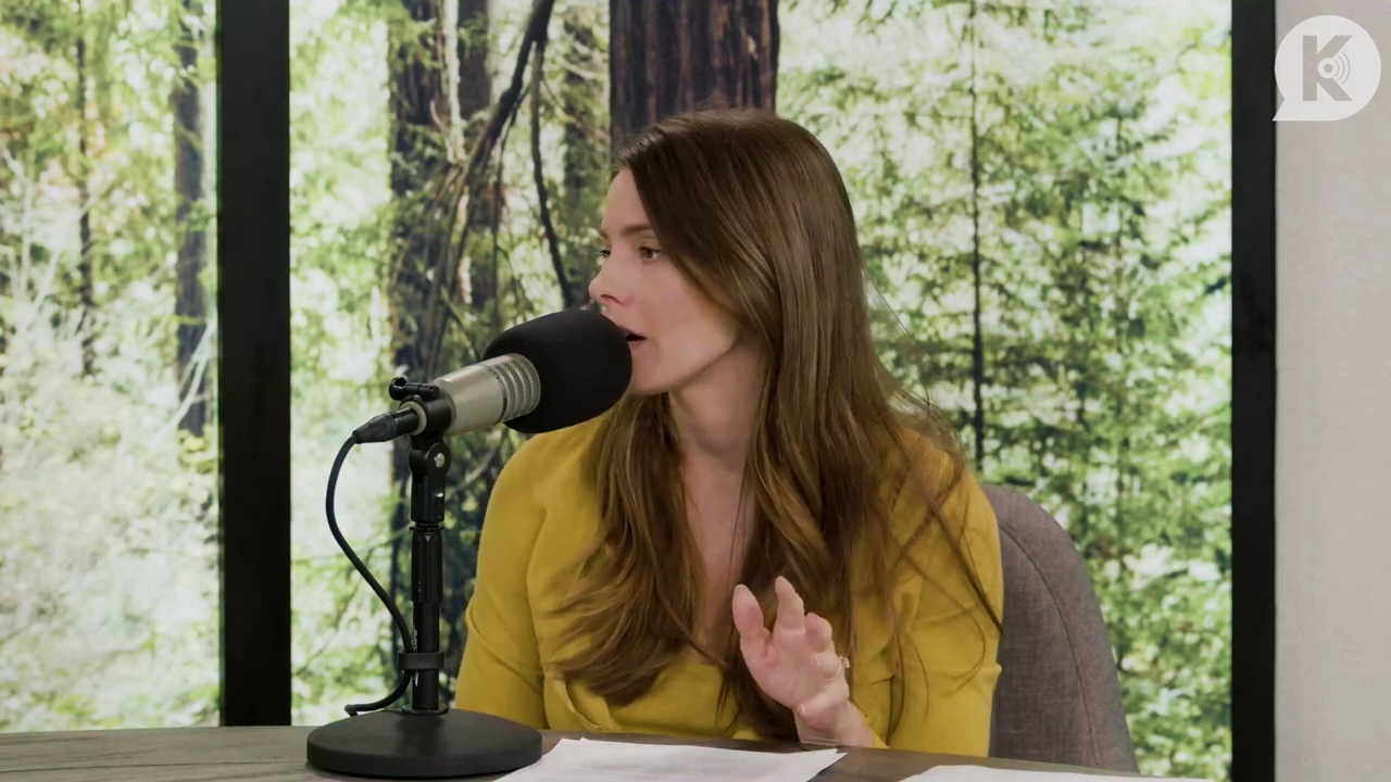 Ashley-Greene-dot-nl_TheTwilightEffect-Aflevering7NewMoonRewatchPart2of3-2020.jpg Ashley-Greene-dot-nl_TheTwilightEffect-Aflevering7NewMoonRewatchPart2of3-2020.jpg