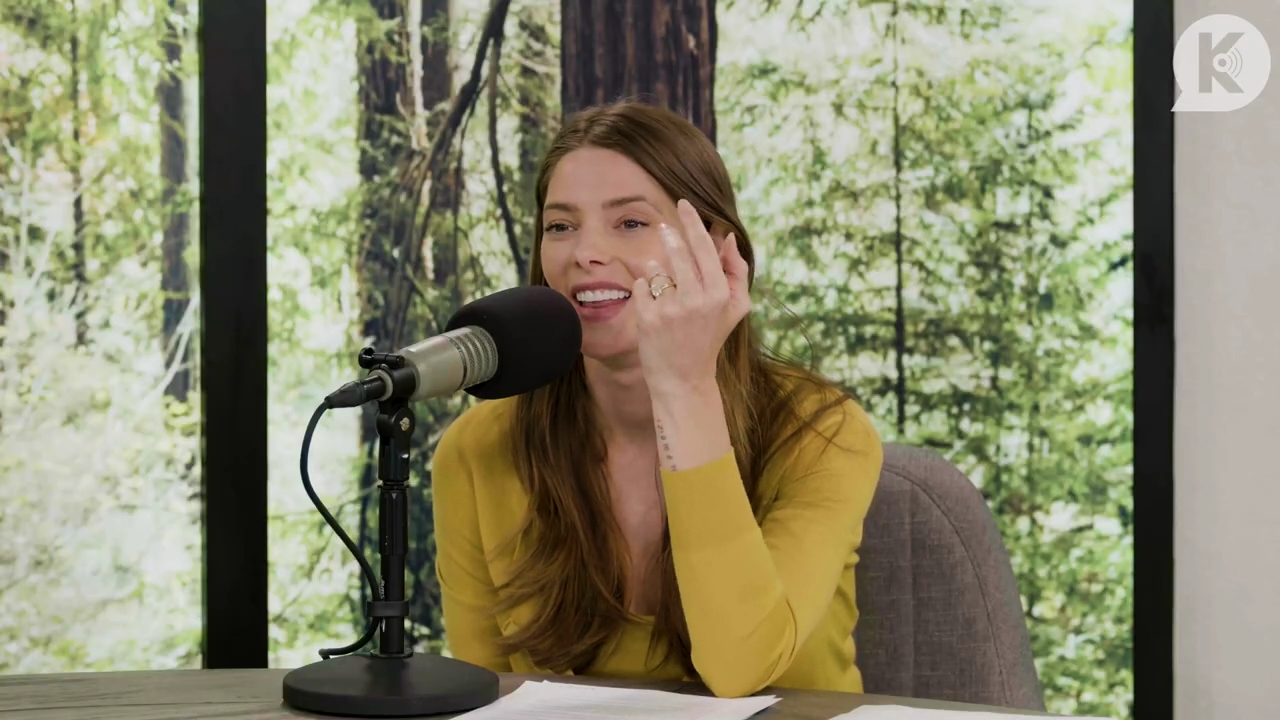 Ashley-Greene-dot-nl_TheTwilightEffect-Aflevering7NewMoonRewatchPart2of3-2111.jpg Ashley-Greene-dot-nl_TheTwilightEffect-Aflevering7NewMoonRewatchPart2of3-2111.jpg