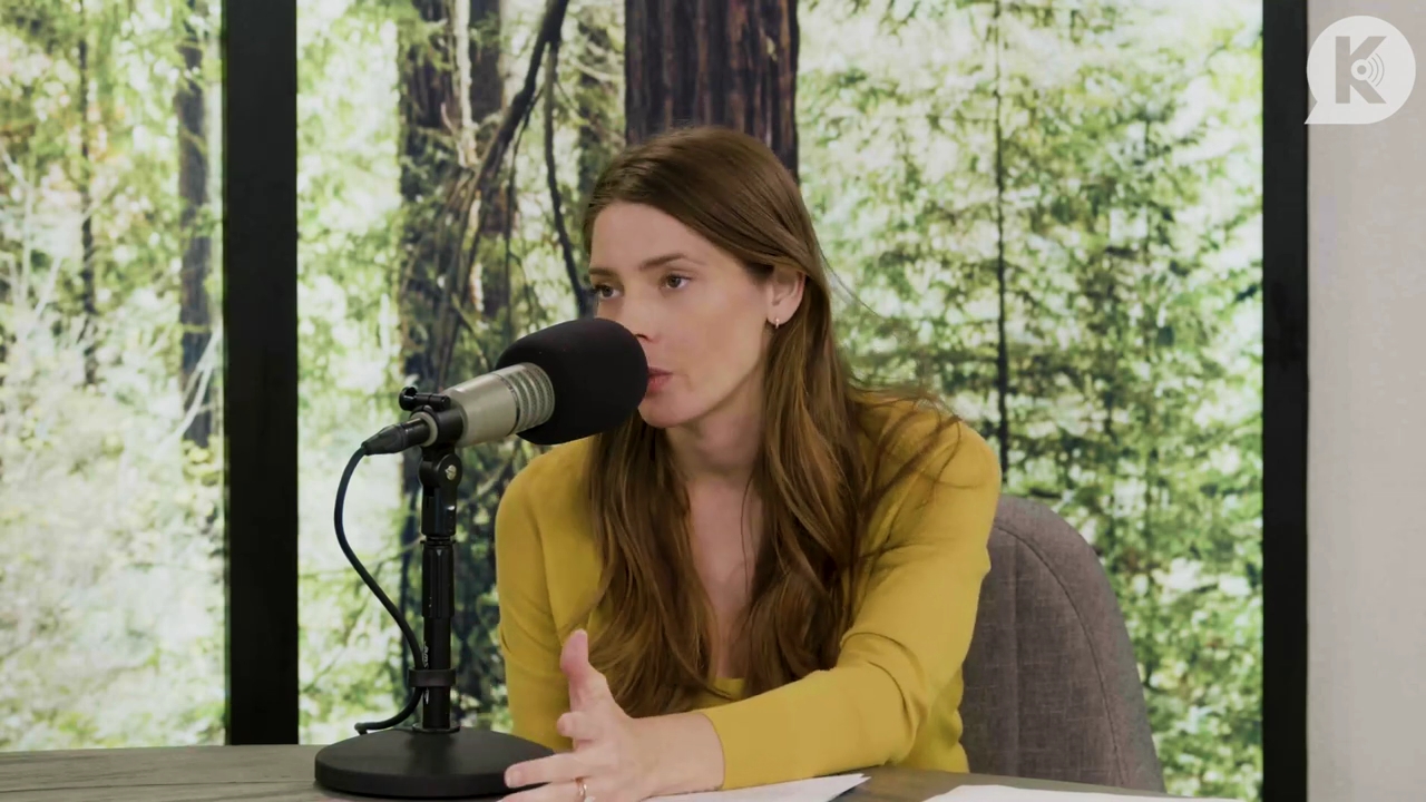 Ashley-Greene-dot-nl_TheTwilightEffect-Aflevering7NewMoonRewatchPart2of3-2115.jpg Ashley-Greene-dot-nl_TheTwilightEffect-Aflevering7NewMoonRewatchPart2of3-2115.jpg