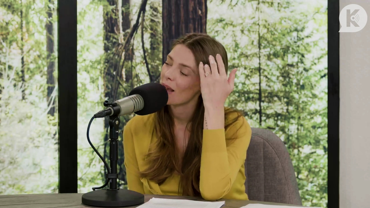 Ashley-Greene-dot-nl_TheTwilightEffect-Aflevering7NewMoonRewatchPart2of3-2157.jpg Ashley-Greene-dot-nl_TheTwilightEffect-Aflevering7NewMoonRewatchPart2of3-2157.jpg