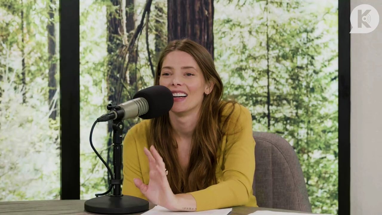 Ashley-Greene-dot-nl_TheTwilightEffect-Aflevering7NewMoonRewatchPart2of3-2163.jpg Ashley-Greene-dot-nl_TheTwilightEffect-Aflevering7NewMoonRewatchPart2of3-2163.jpg