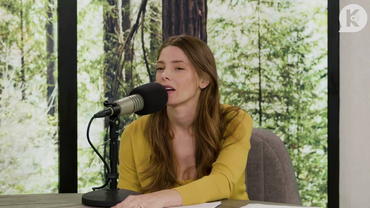 Ashley-Greene-dot-nl_TheTwilightEffect-Aflevering7NewMoonRewatchPart2of3-2198.jpg Ashley-Greene-dot-nl_TheTwilightEffect-Aflevering7NewMoonRewatchPart2of3-2198.jpg