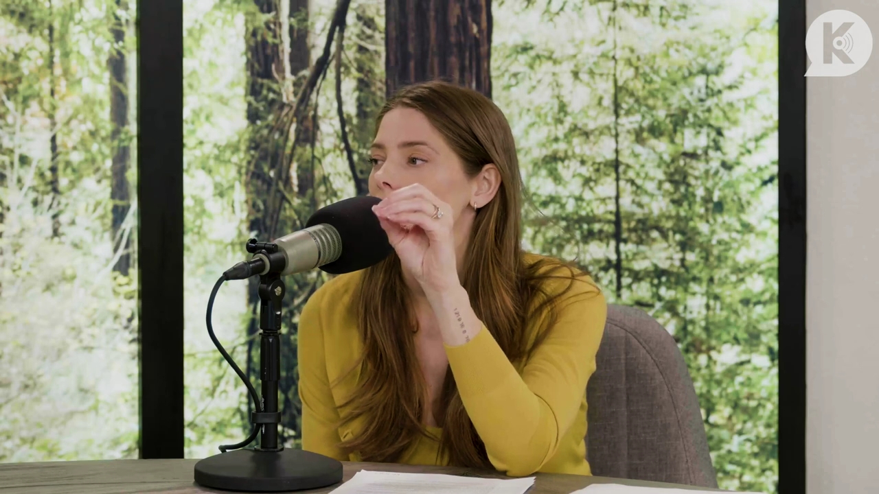 Ashley-Greene-dot-nl_TheTwilightEffect-Aflevering7NewMoonRewatchPart2of3-2234.jpg Ashley-Greene-dot-nl_TheTwilightEffect-Aflevering7NewMoonRewatchPart2of3-2234.jpg