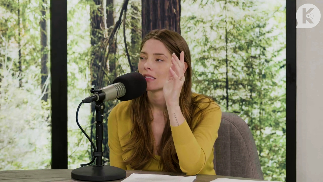 Ashley-Greene-dot-nl_TheTwilightEffect-Aflevering7NewMoonRewatchPart2of3-2235.jpg Ashley-Greene-dot-nl_TheTwilightEffect-Aflevering7NewMoonRewatchPart2of3-2235.jpg