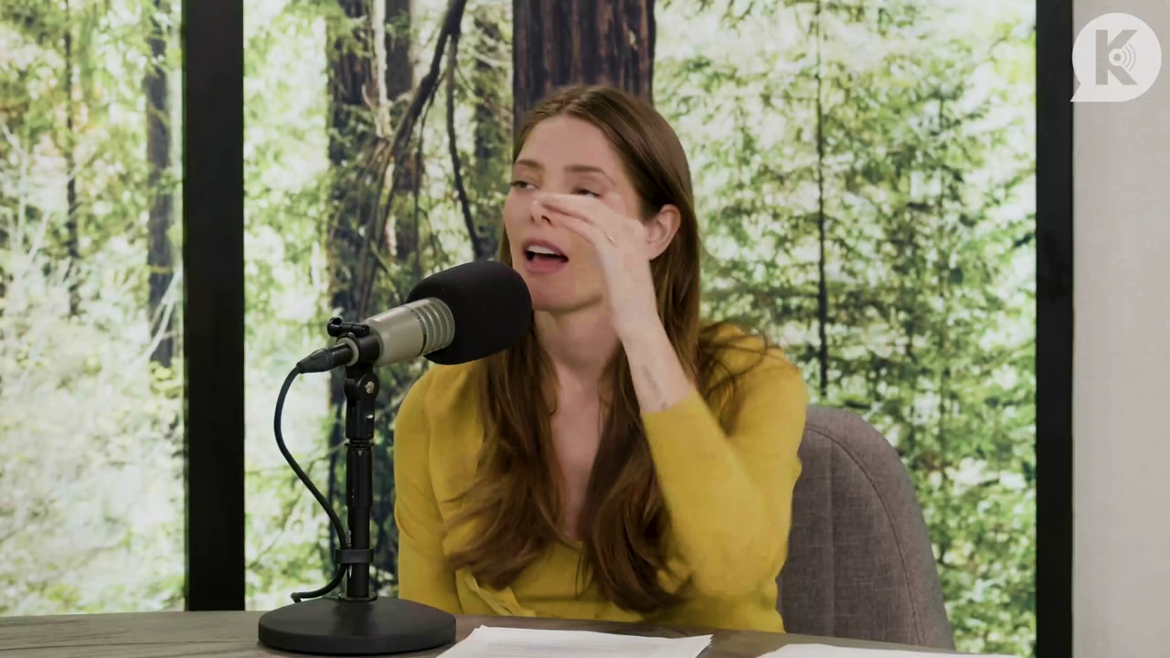 Ashley-Greene-dot-nl_TheTwilightEffect-Aflevering7NewMoonRewatchPart2of3-2252.jpg Ashley-Greene-dot-nl_TheTwilightEffect-Aflevering7NewMoonRewatchPart2of3-2252.jpg