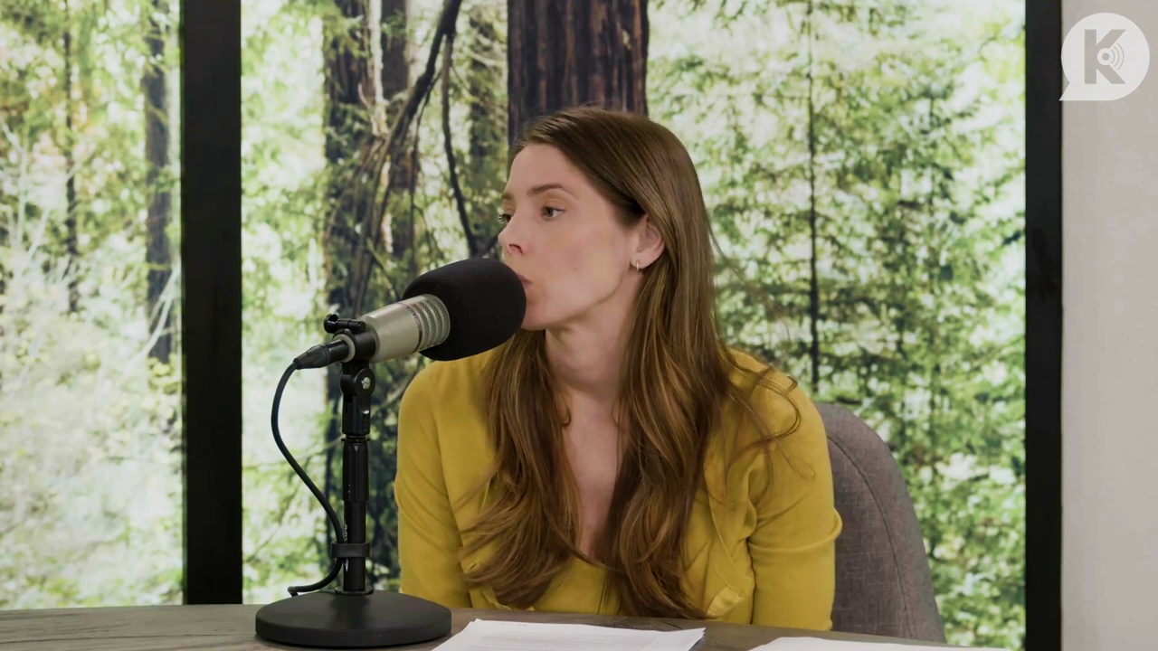 Ashley-Greene-dot-nl_TheTwilightEffect-Aflevering7NewMoonRewatchPart2of3-2270.jpg Ashley-Greene-dot-nl_TheTwilightEffect-Aflevering7NewMoonRewatchPart2of3-2270.jpg