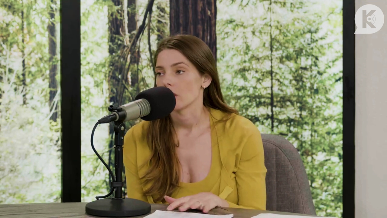 Ashley-Greene-dot-nl_TheTwilightEffect-Aflevering7NewMoonRewatchPart2of3-2321.jpg Ashley-Greene-dot-nl_TheTwilightEffect-Aflevering7NewMoonRewatchPart2of3-2321.jpg