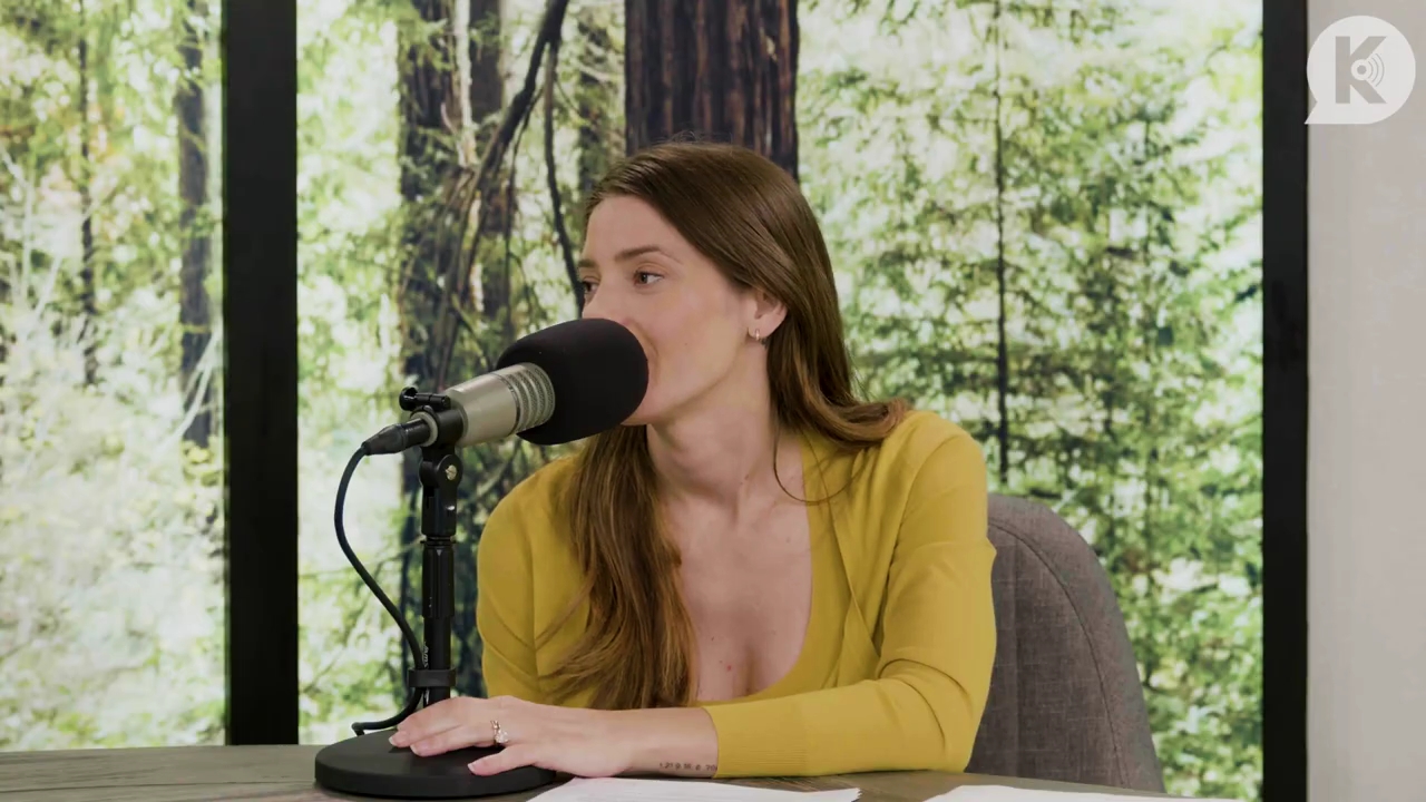 Ashley-Greene-dot-nl_TheTwilightEffect-Aflevering7NewMoonRewatchPart2of3-2376.jpg Ashley-Greene-dot-nl_TheTwilightEffect-Aflevering7NewMoonRewatchPart2of3-2376.jpg