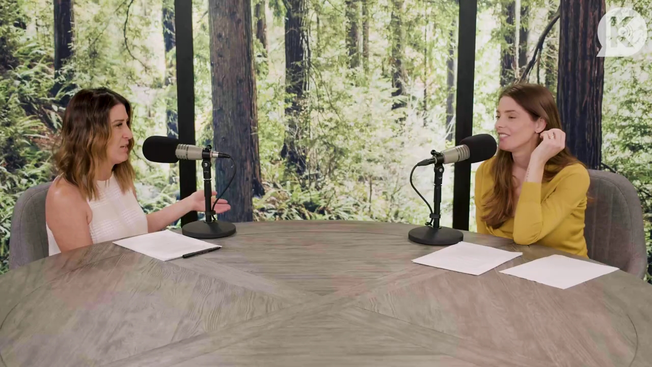 Ashley-Greene-dot-nl_TheTwilightEffect-Aflevering7NewMoonRewatchPart2of3-2501.jpg Ashley-Greene-dot-nl_TheTwilightEffect-Aflevering7NewMoonRewatchPart2of3-2501.jpg