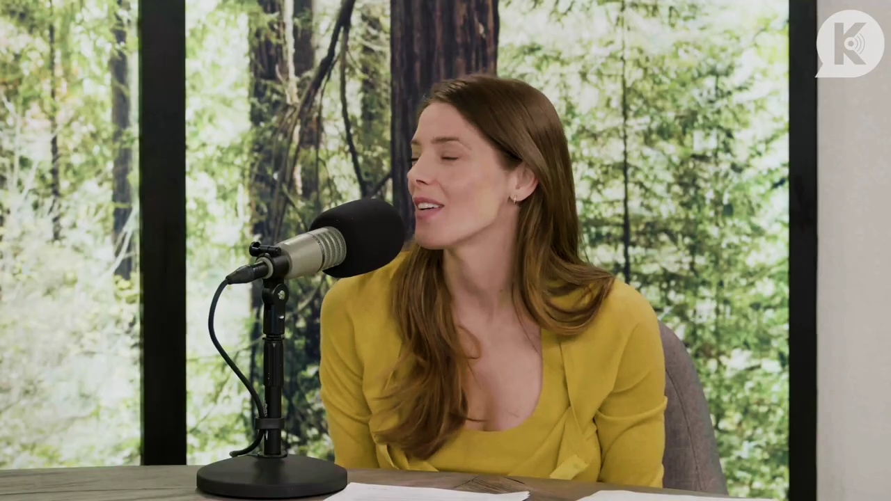 Ashley-Greene-dot-nl_TheTwilightEffect-Aflevering7NewMoonRewatchPart2of3-2575.jpg Ashley-Greene-dot-nl_TheTwilightEffect-Aflevering7NewMoonRewatchPart2of3-2575.jpg