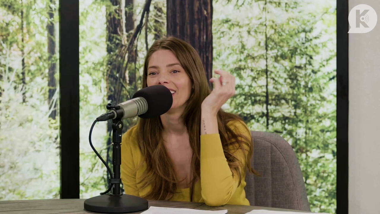 Ashley-Greene-dot-nl_TheTwilightEffect-Aflevering7NewMoonRewatchPart2of3-2670.jpg Ashley-Greene-dot-nl_TheTwilightEffect-Aflevering7NewMoonRewatchPart2of3-2670.jpg