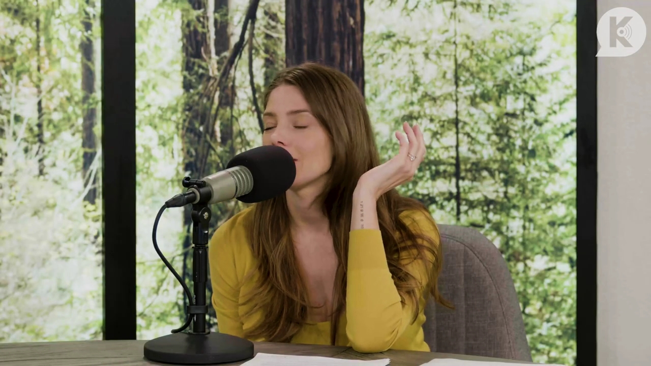 Ashley-Greene-dot-nl_TheTwilightEffect-Aflevering7NewMoonRewatchPart2of3-2671.jpg Ashley-Greene-dot-nl_TheTwilightEffect-Aflevering7NewMoonRewatchPart2of3-2671.jpg