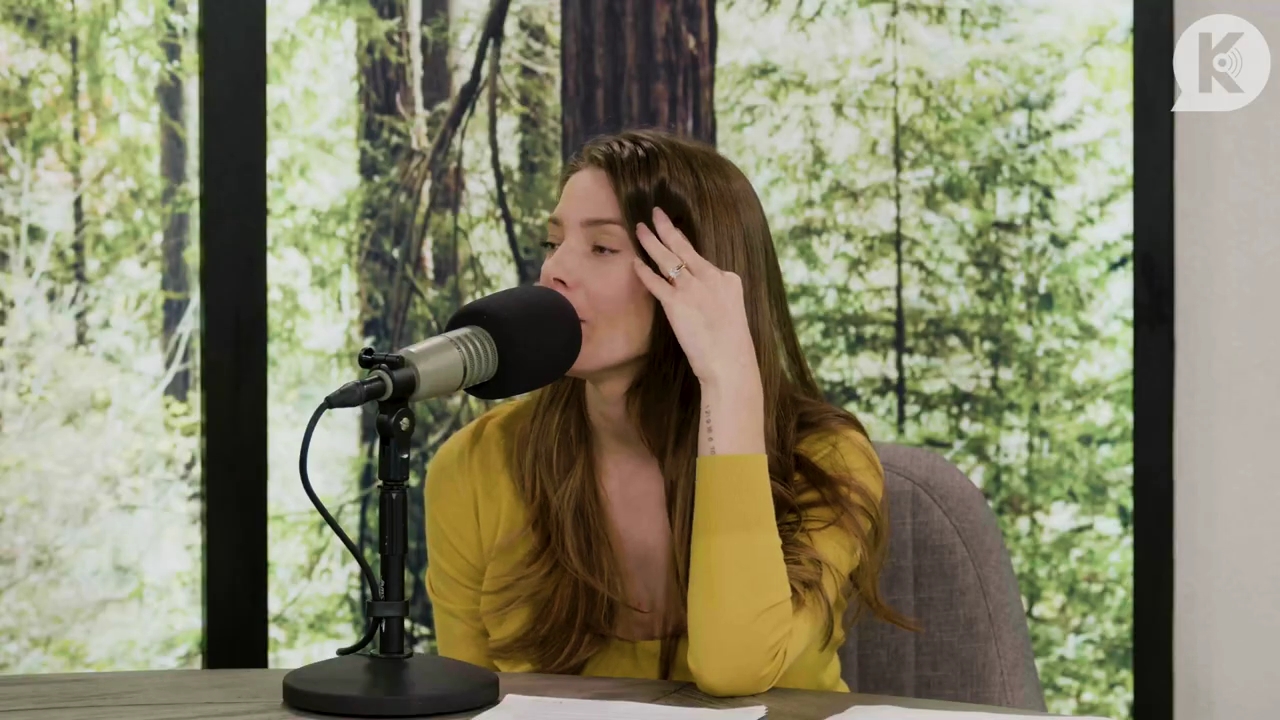 Ashley-Greene-dot-nl_TheTwilightEffect-Aflevering7NewMoonRewatchPart2of3-2677.jpg Ashley-Greene-dot-nl_TheTwilightEffect-Aflevering7NewMoonRewatchPart2of3-2677.jpg