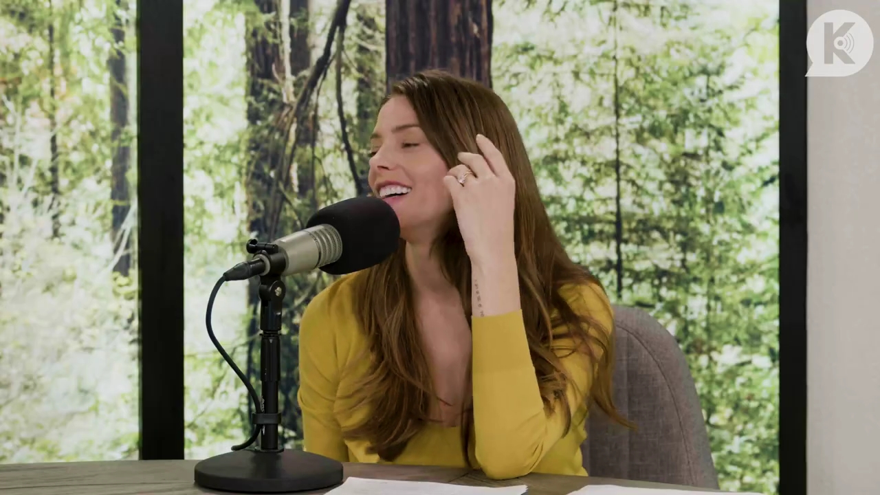 Ashley-Greene-dot-nl_TheTwilightEffect-Aflevering7NewMoonRewatchPart2of3-2678.jpg Ashley-Greene-dot-nl_TheTwilightEffect-Aflevering7NewMoonRewatchPart2of3-2678.jpg