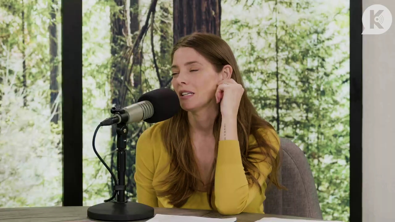 Ashley-Greene-dot-nl_TheTwilightEffect-Aflevering7NewMoonRewatchPart2of3-2683.jpg Ashley-Greene-dot-nl_TheTwilightEffect-Aflevering7NewMoonRewatchPart2of3-2683.jpg