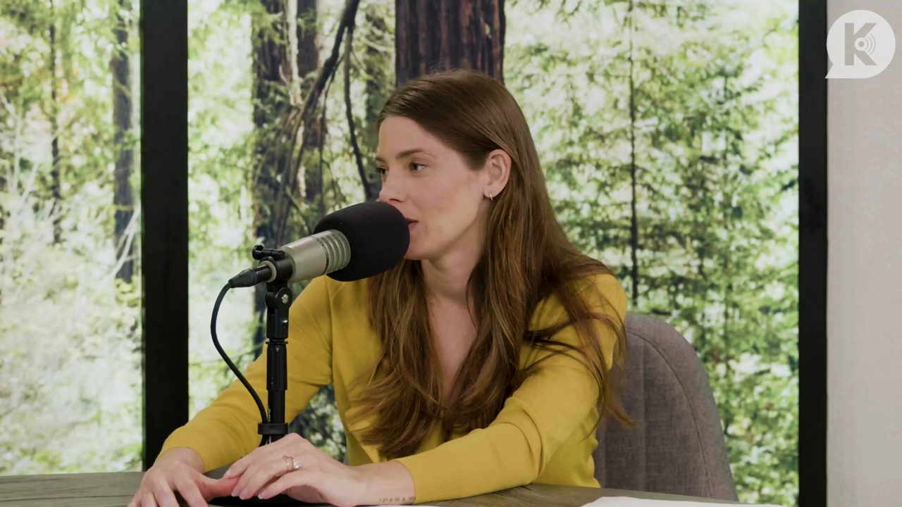 Ashley-Greene-dot-nl_TheTwilightEffect-Aflevering7NewMoonRewatchPart2of3-2717.jpg Ashley-Greene-dot-nl_TheTwilightEffect-Aflevering7NewMoonRewatchPart2of3-2717.jpg