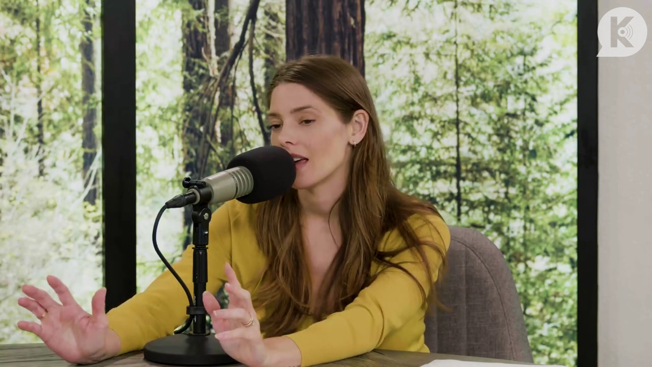 Ashley-Greene-dot-nl_TheTwilightEffect-Aflevering7NewMoonRewatchPart2of3-2741.jpg Ashley-Greene-dot-nl_TheTwilightEffect-Aflevering7NewMoonRewatchPart2of3-2741.jpg