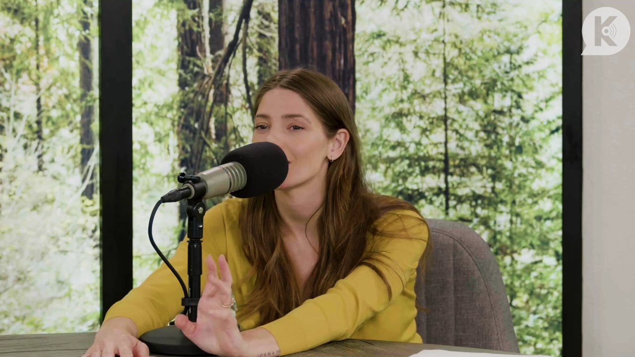 Ashley-Greene-dot-nl_TheTwilightEffect-Aflevering7NewMoonRewatchPart2of3-2805.jpg Ashley-Greene-dot-nl_TheTwilightEffect-Aflevering7NewMoonRewatchPart2of3-2805.jpg