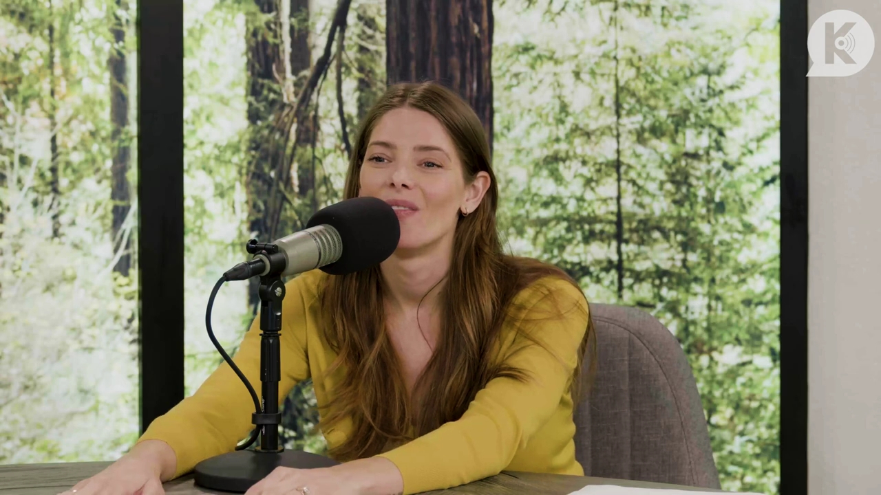 Ashley-Greene-dot-nl_TheTwilightEffect-Aflevering7NewMoonRewatchPart2of3-2898.jpg Ashley-Greene-dot-nl_TheTwilightEffect-Aflevering7NewMoonRewatchPart2of3-2898.jpg