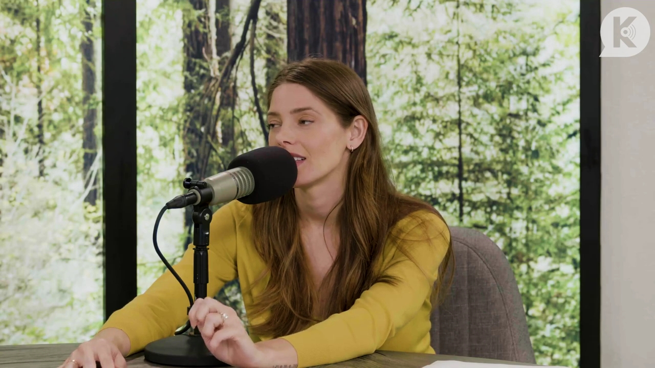 Ashley-Greene-dot-nl_TheTwilightEffect-Aflevering7NewMoonRewatchPart2of3-2914.jpg Ashley-Greene-dot-nl_TheTwilightEffect-Aflevering7NewMoonRewatchPart2of3-2914.jpg