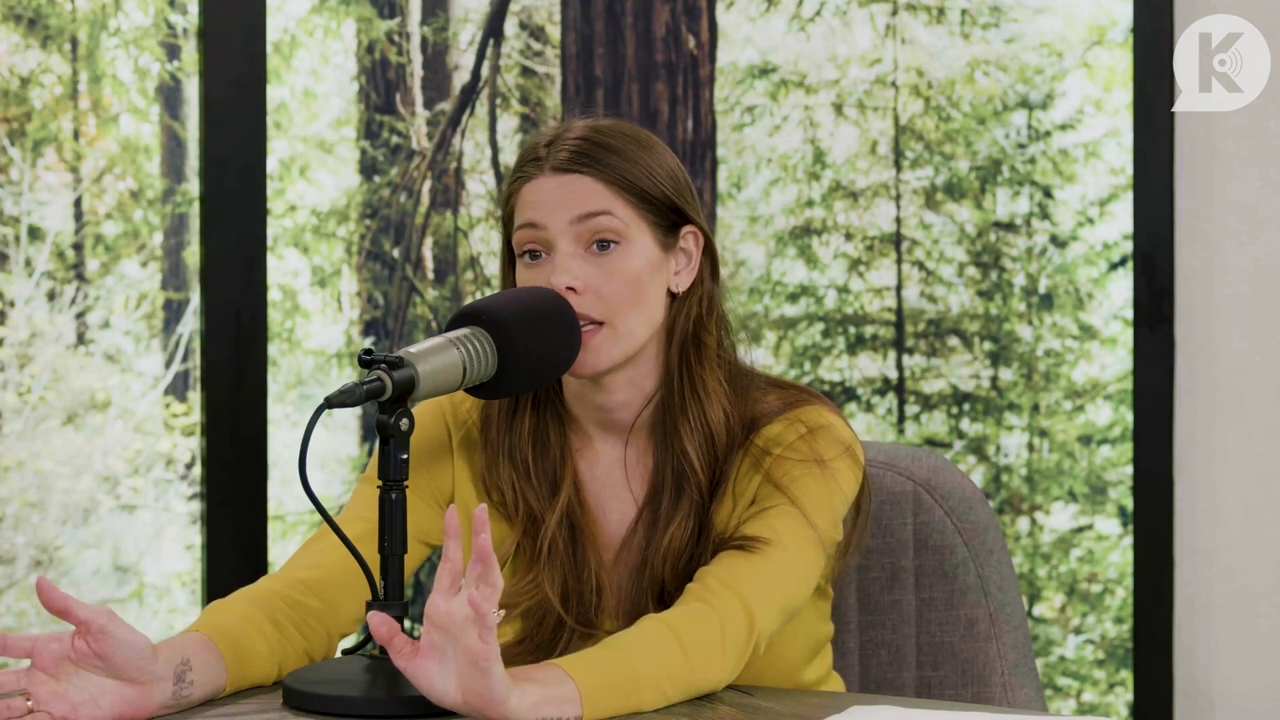 Ashley-Greene-dot-nl_TheTwilightEffect-Aflevering7NewMoonRewatchPart2of3-2935.jpg Ashley-Greene-dot-nl_TheTwilightEffect-Aflevering7NewMoonRewatchPart2of3-2935.jpg