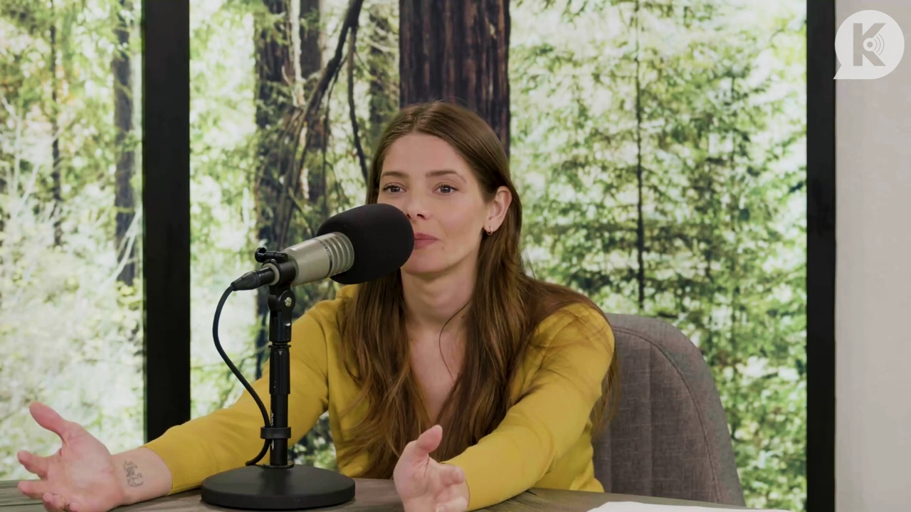 Ashley-Greene-dot-nl_TheTwilightEffect-Aflevering7NewMoonRewatchPart2of3-2969.jpg Ashley-Greene-dot-nl_TheTwilightEffect-Aflevering7NewMoonRewatchPart2of3-2969.jpg