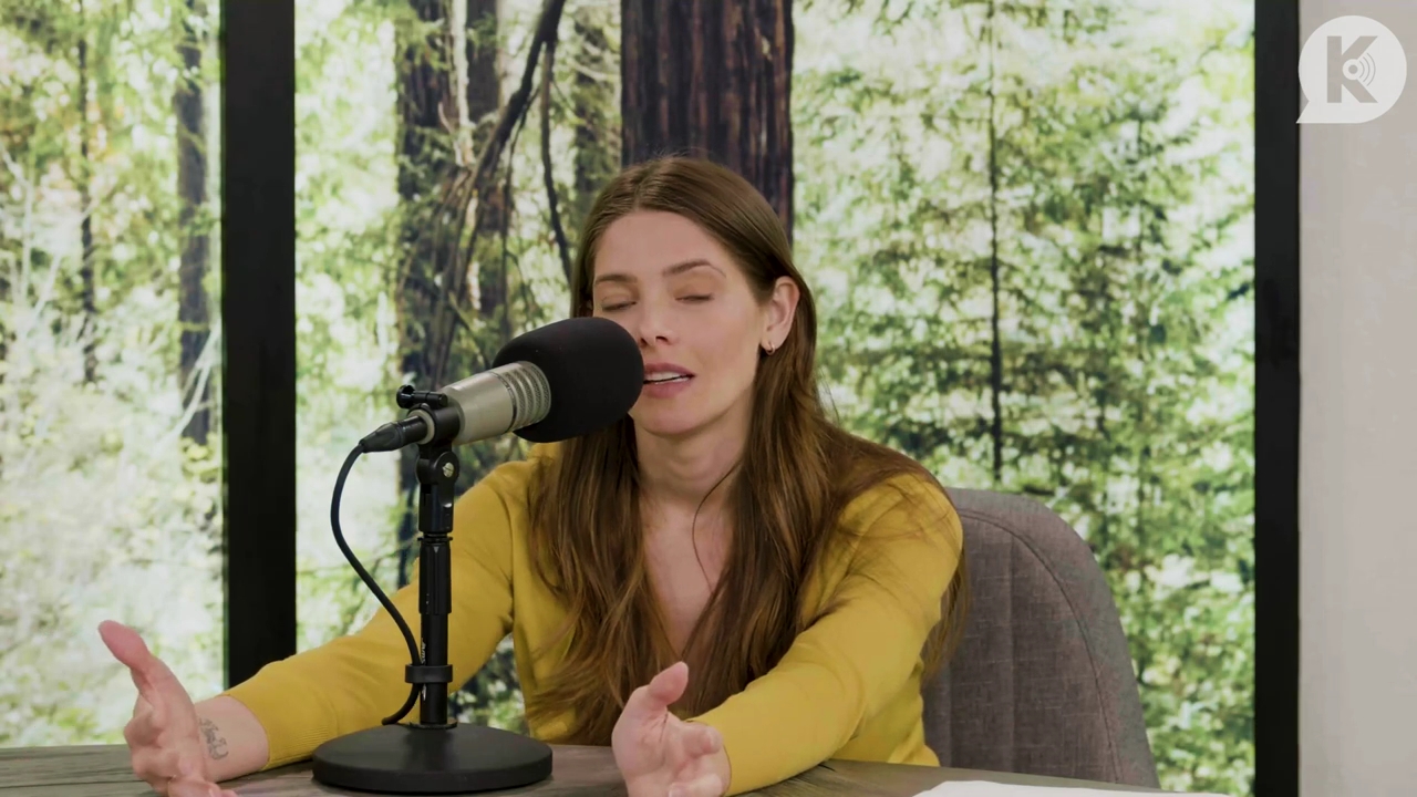 Ashley-Greene-dot-nl_TheTwilightEffect-Aflevering7NewMoonRewatchPart2of3-2970.jpg Ashley-Greene-dot-nl_TheTwilightEffect-Aflevering7NewMoonRewatchPart2of3-2970.jpg