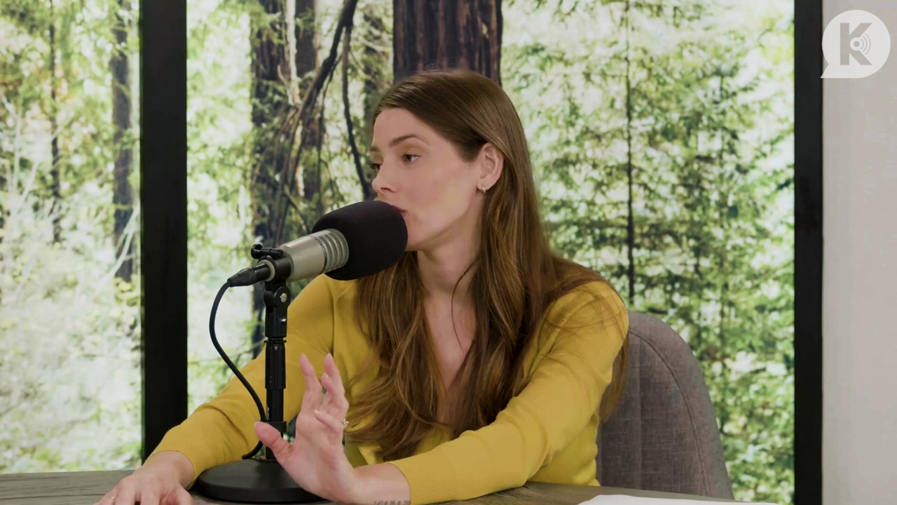 Ashley-Greene-dot-nl_TheTwilightEffect-Aflevering7NewMoonRewatchPart2of3-2996.jpg Ashley-Greene-dot-nl_TheTwilightEffect-Aflevering7NewMoonRewatchPart2of3-2996.jpg