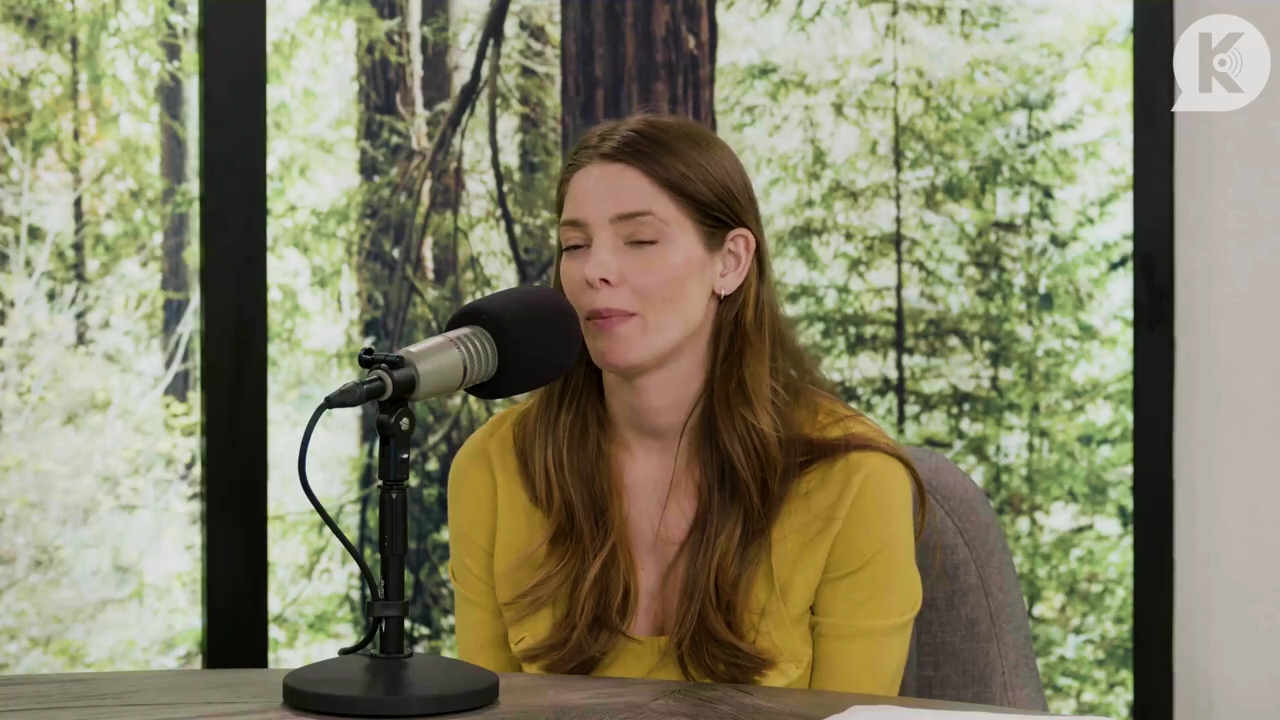 Ashley-Greene-dot-nl_TheTwilightEffect-Aflevering7NewMoonRewatchPart2of3-3043.jpg Ashley-Greene-dot-nl_TheTwilightEffect-Aflevering7NewMoonRewatchPart2of3-3043.jpg